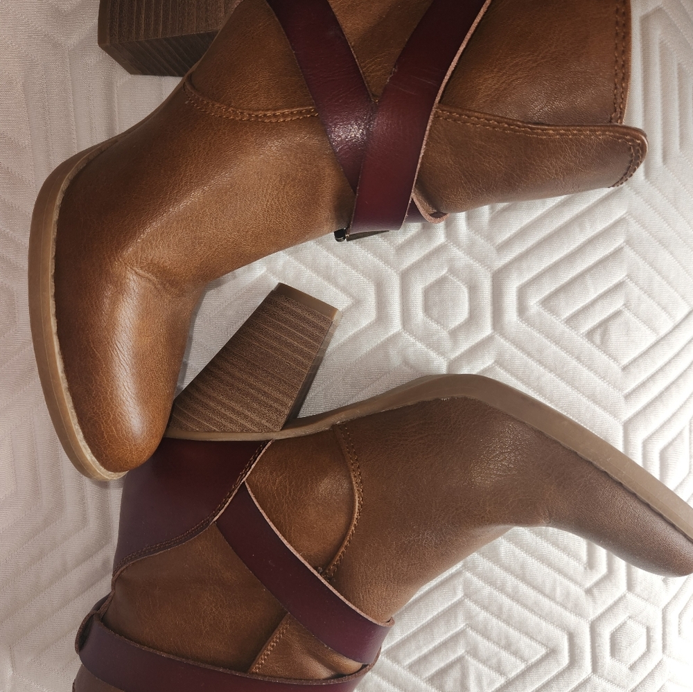 Booties - Picture 4 of 6